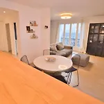 *grand T3*lumineux*vue*parking*